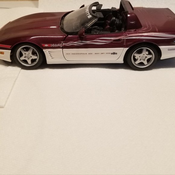 vintage Corvette 1995 Indy 500 model car - Picture 3 of 16